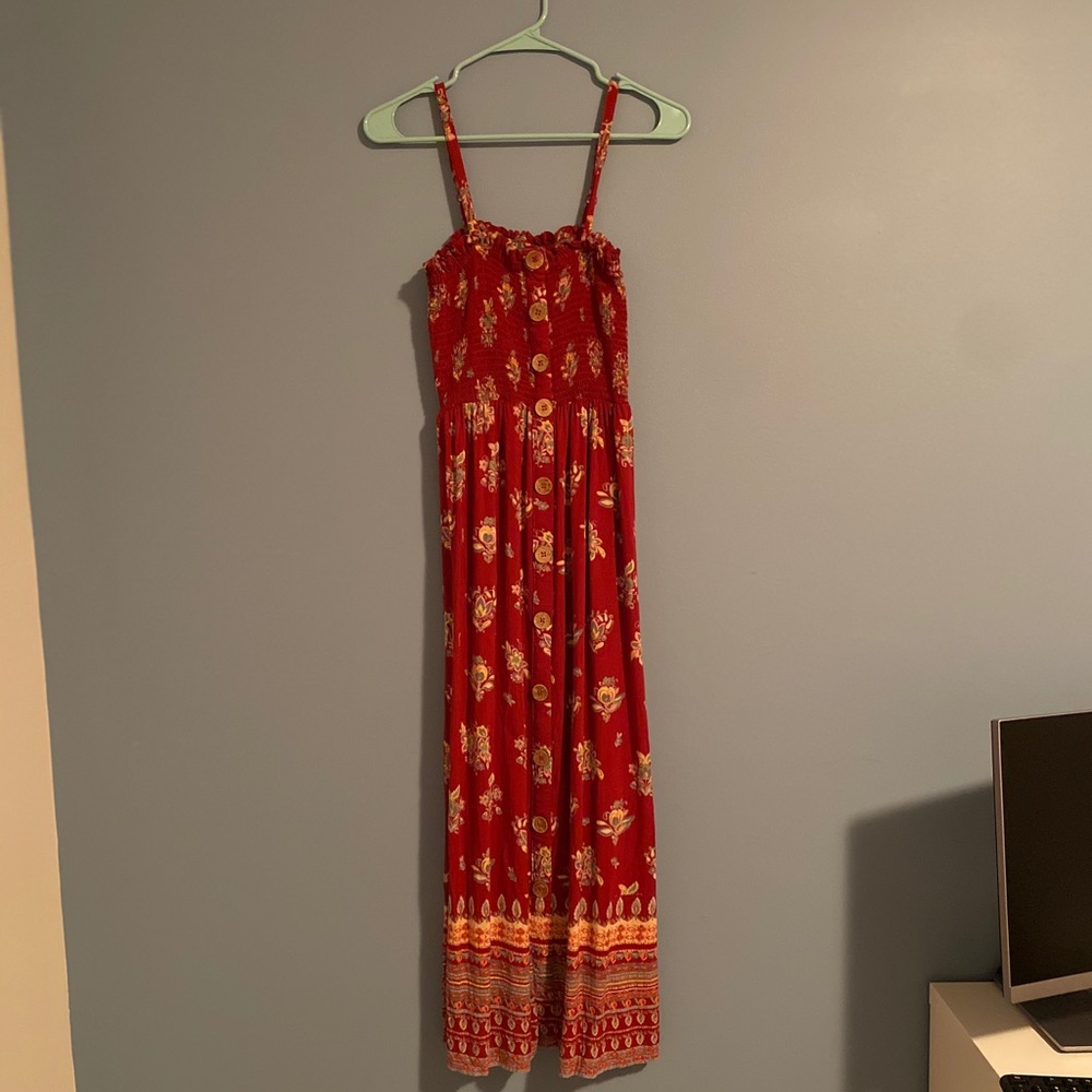 Floral maxi dress in GREAT condition!